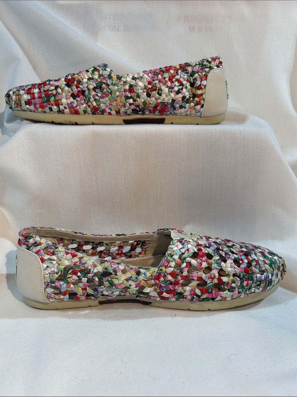 Skechers BOBS Multicolor Woven Slip-On Flats - size 6.5 Summer Knit - Picture 9 of 11